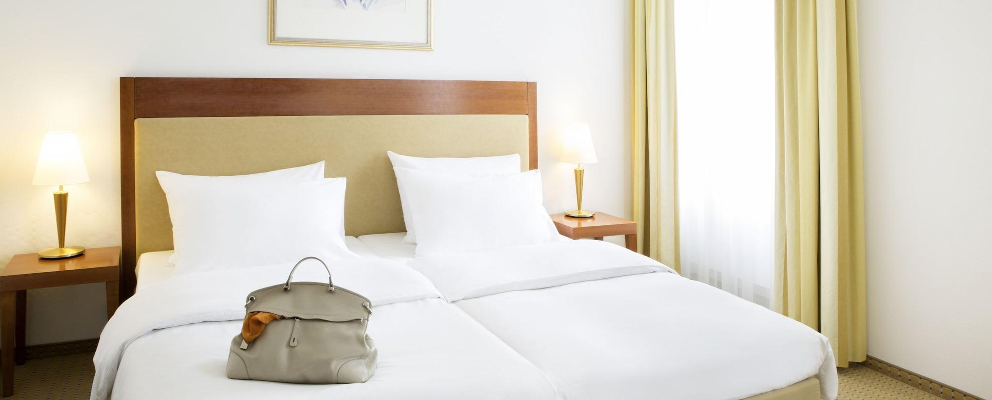 Novotel Хилдесхайм Екстериор снимка
