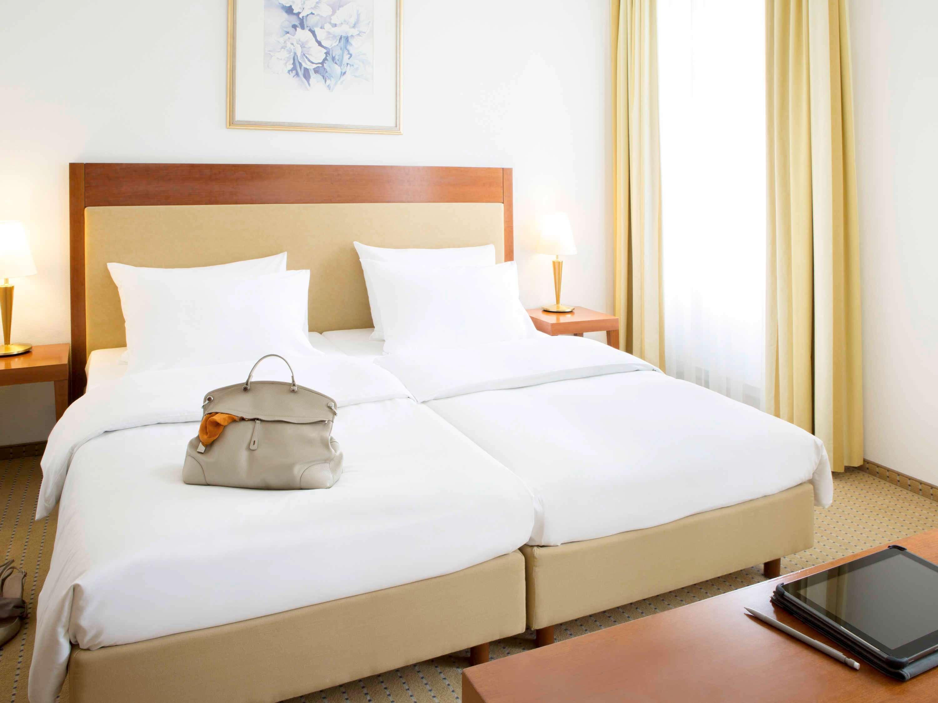 Novotel Хилдесхайм Екстериор снимка