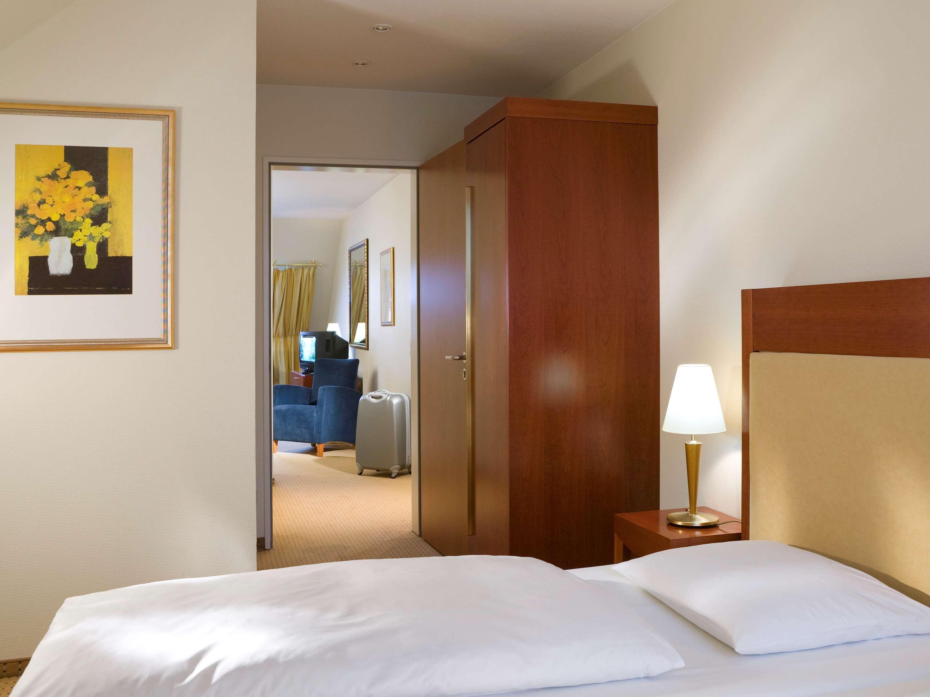 Novotel Хилдесхайм Екстериор снимка