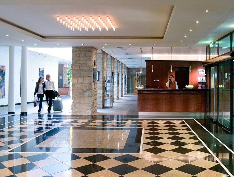 Novotel Хилдесхайм Екстериор снимка