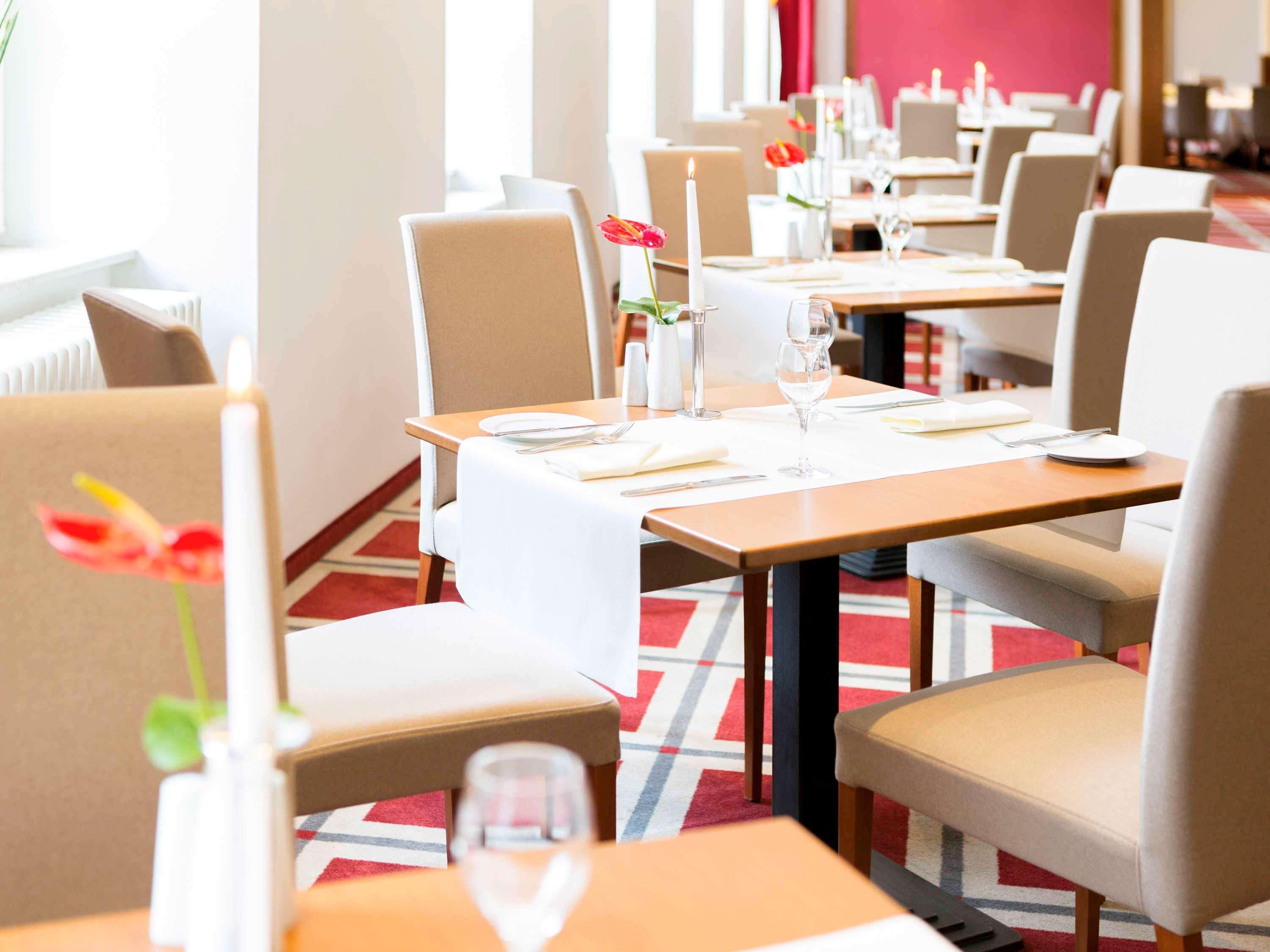Novotel Хилдесхайм Ресторант снимка