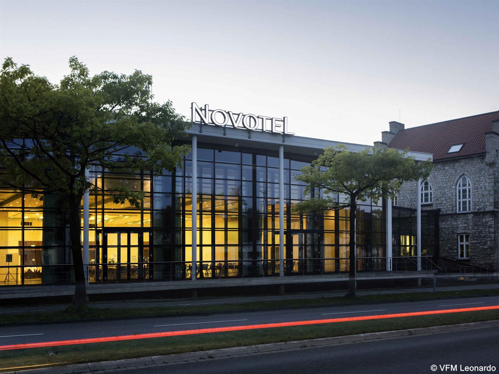 Novotel Хилдесхайм Екстериор снимка