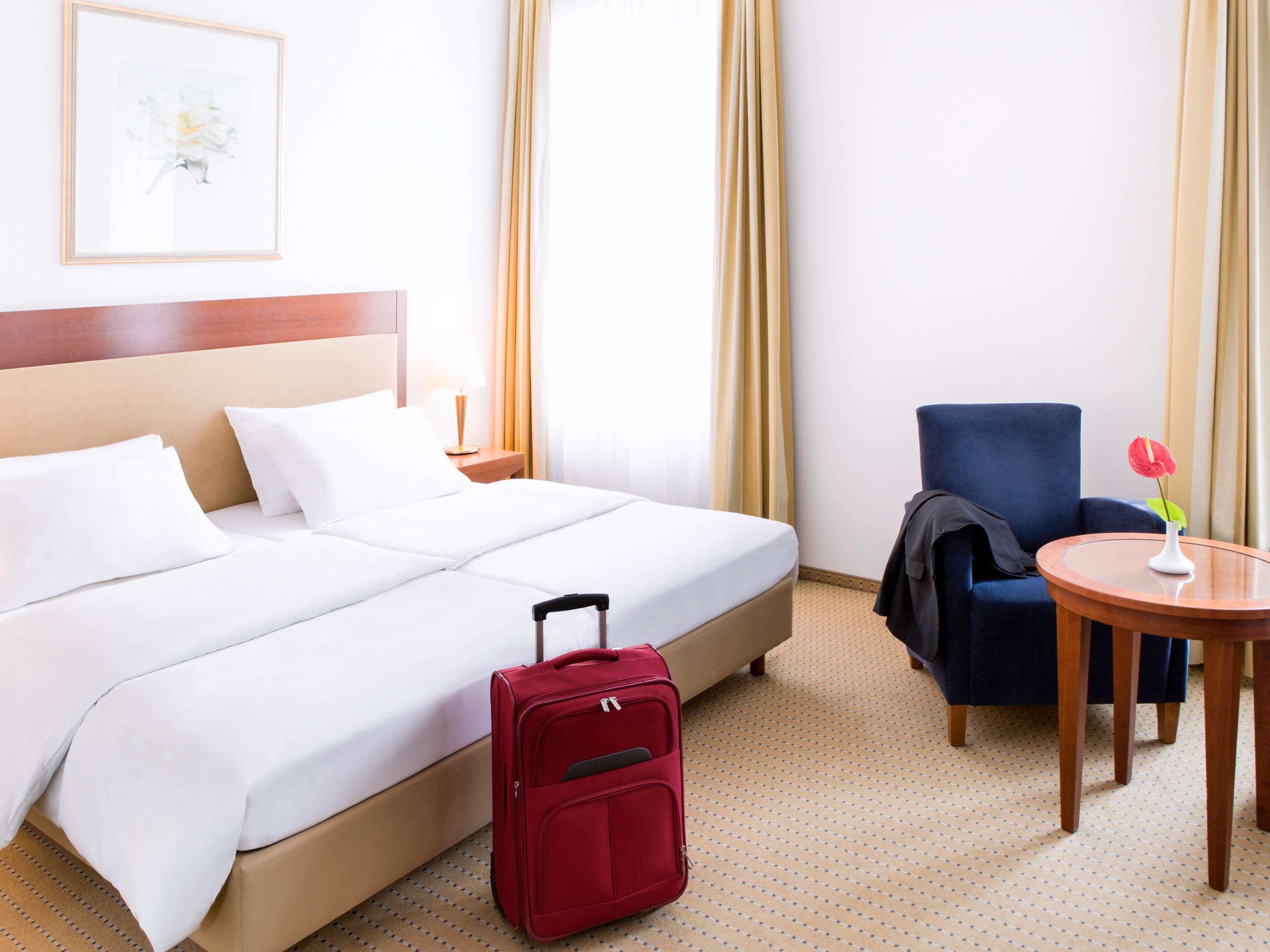 Novotel Хилдесхайм Екстериор снимка