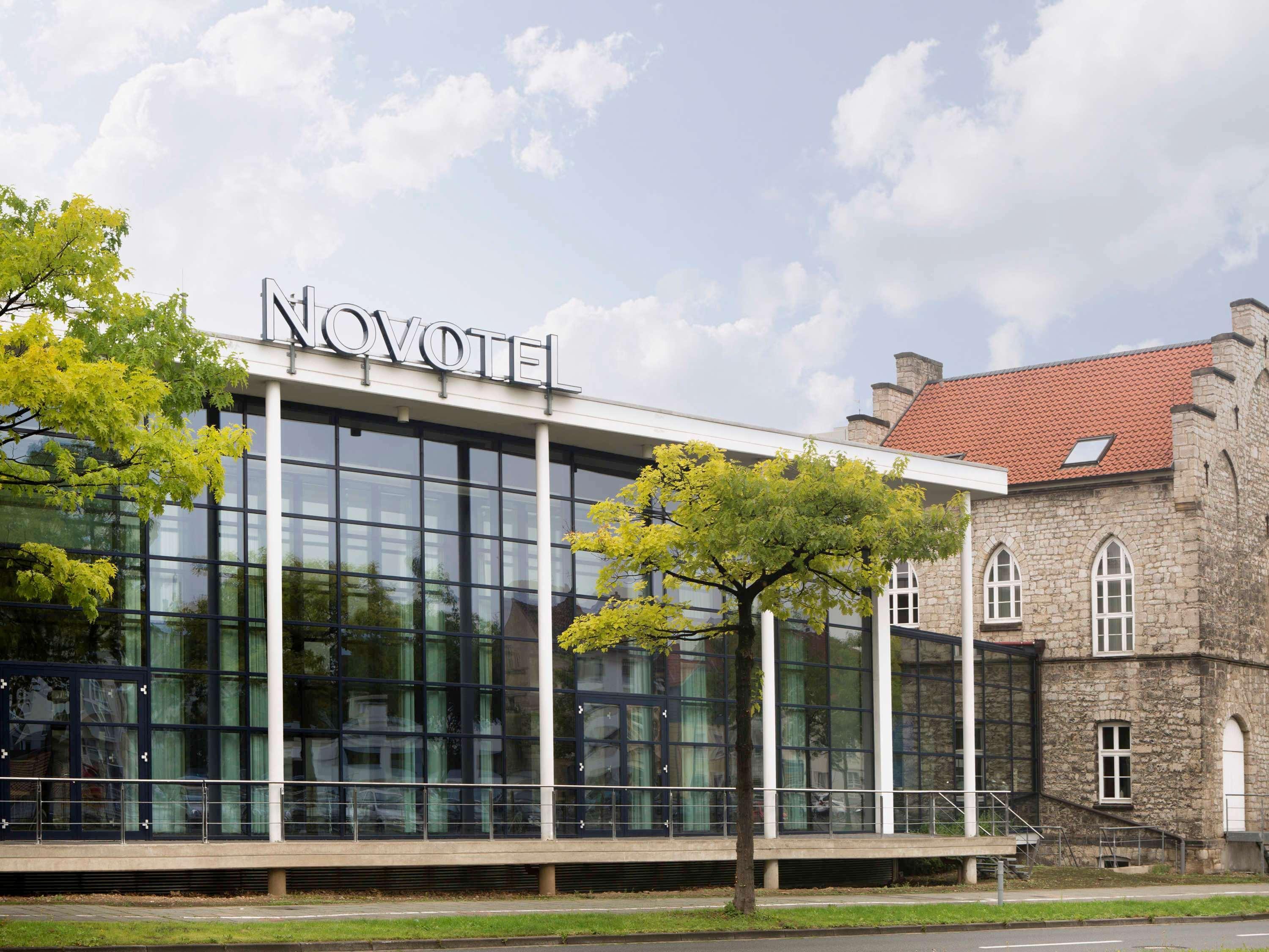 Novotel Хилдесхайм Екстериор снимка