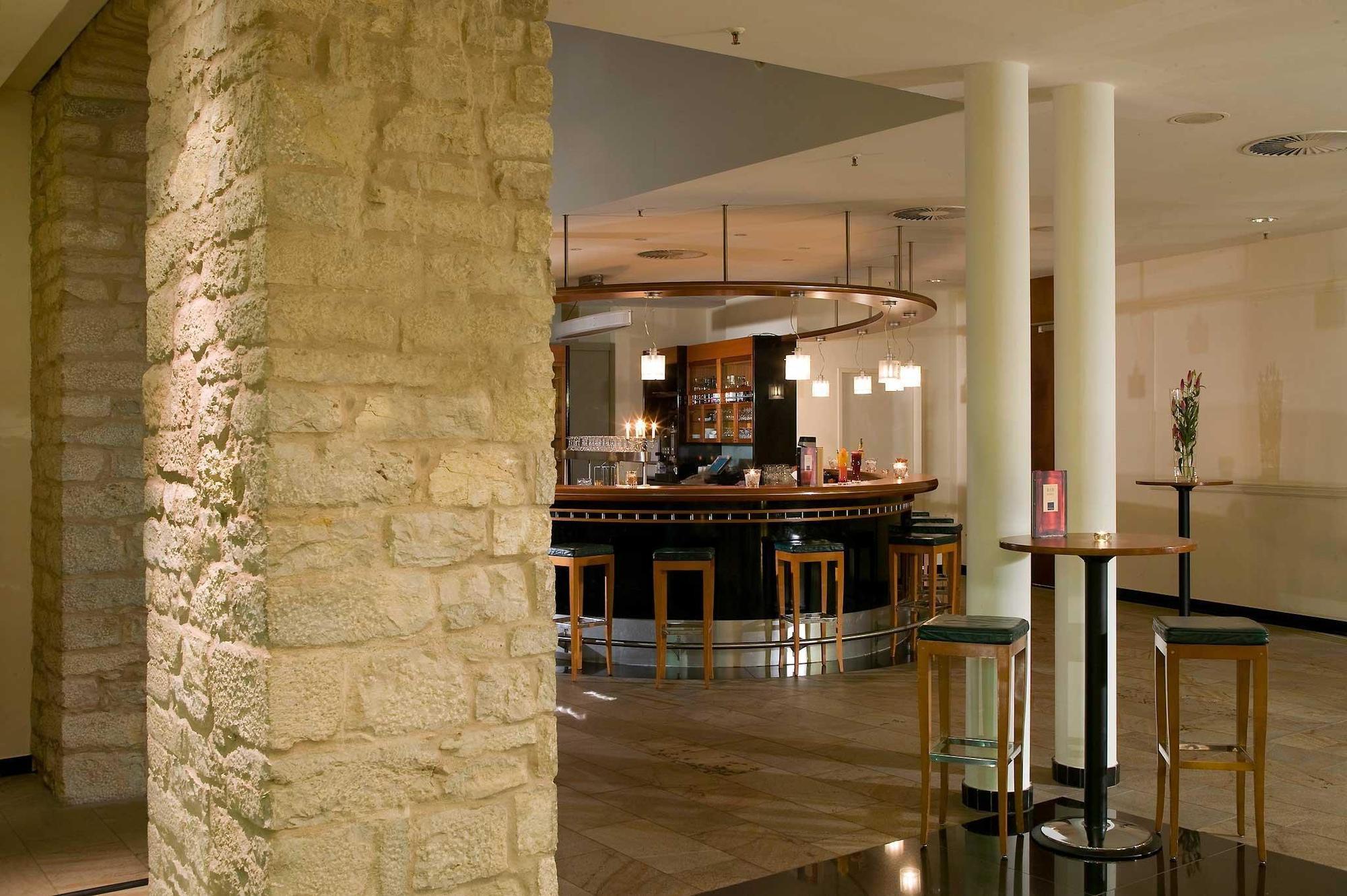 Novotel Хилдесхайм Ресторант снимка
